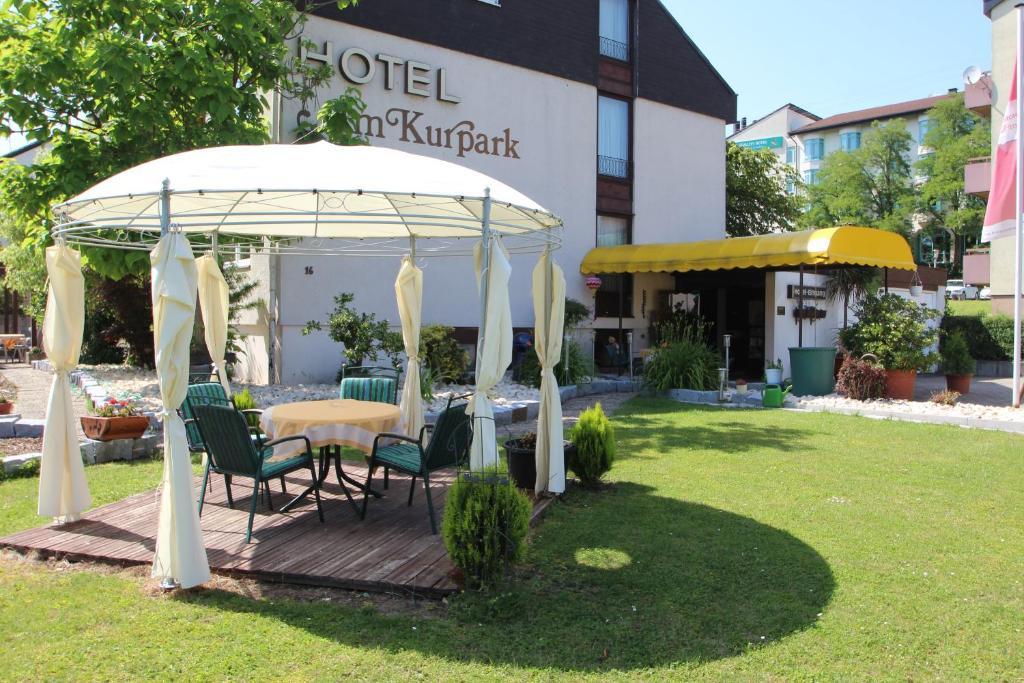 Hotel Am Kurpark Бад-Вімпфен Екстер'єр фото